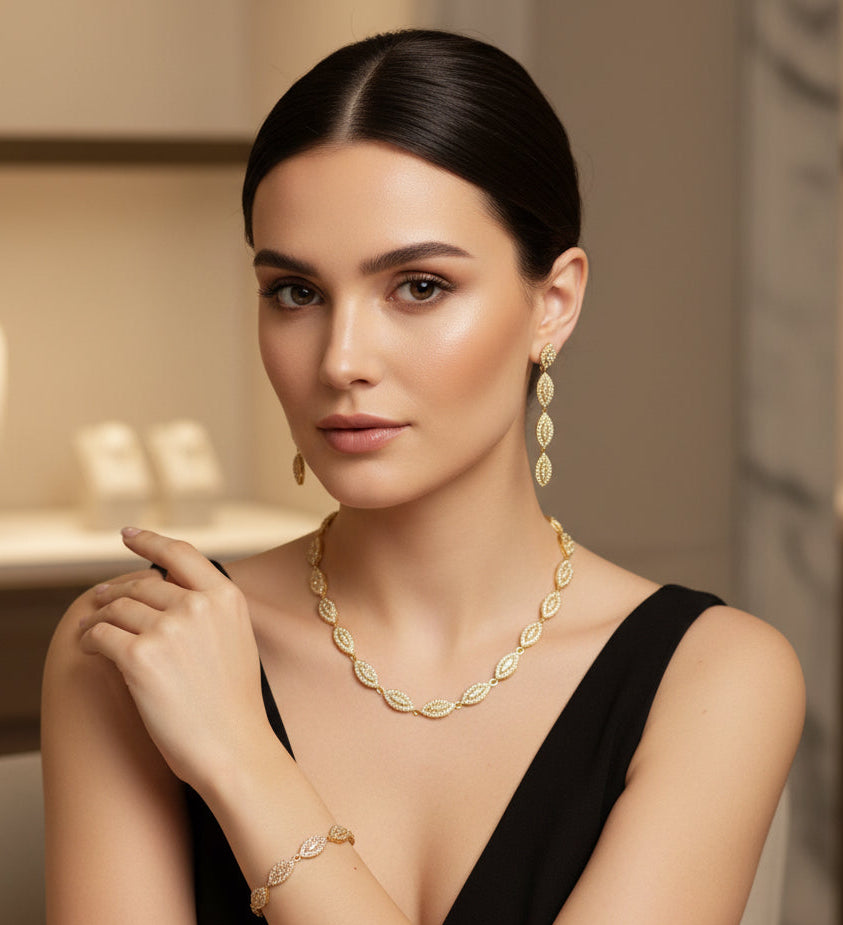 ParureParis Mode,perles rouge et strass blancSur métal doré garanti ParureParis Mode,perles rouge et strass blancSur métal doré garanti
