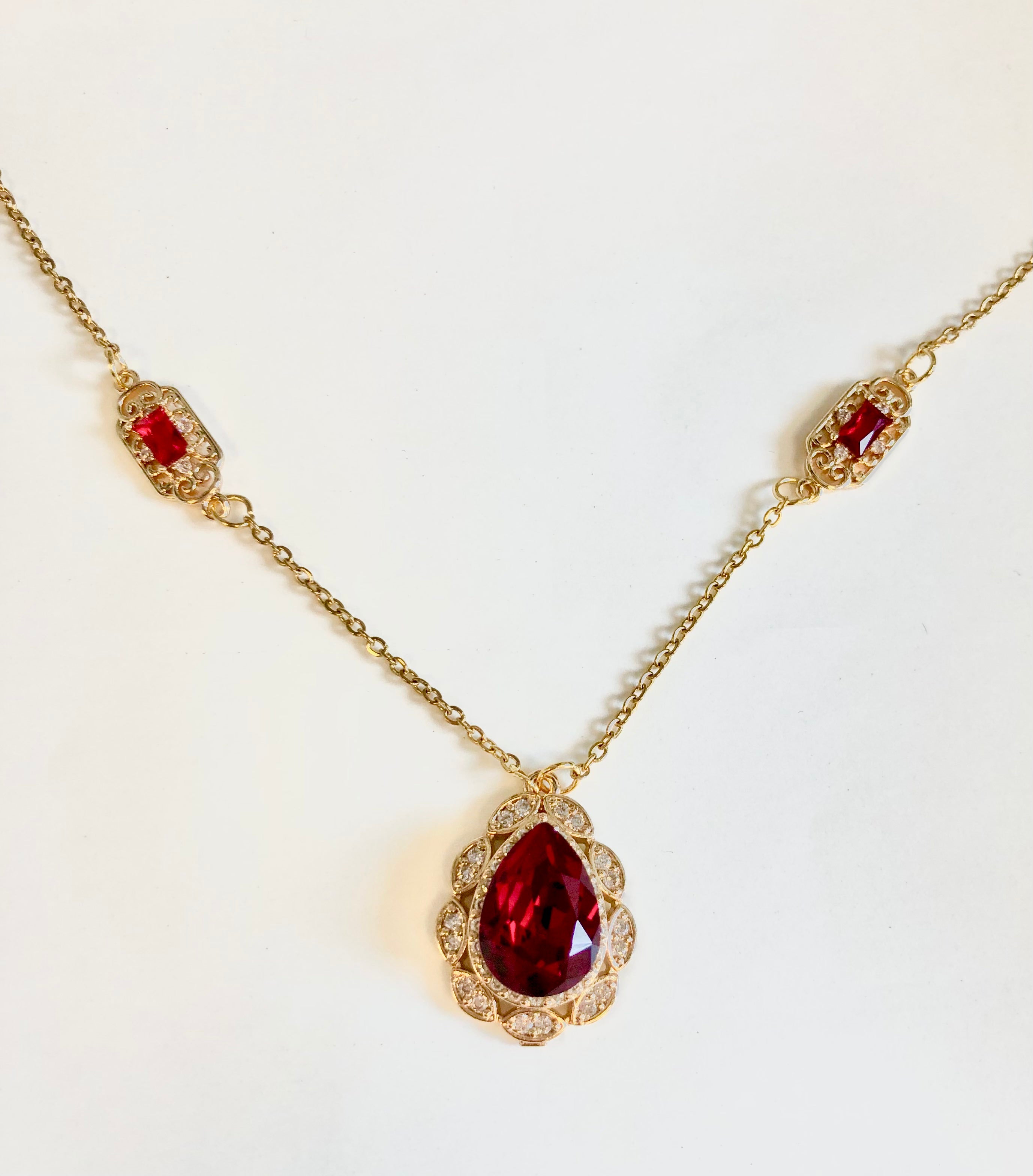 Bijoux de front mariage oriental rouge et doré