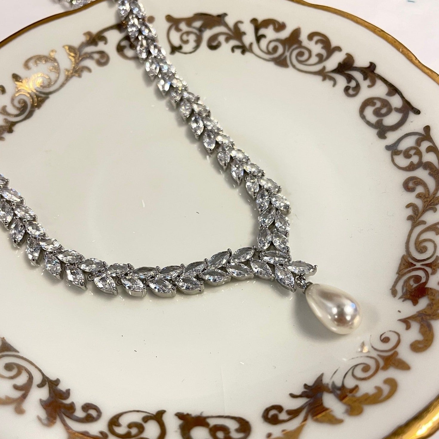 collier mariage zircon et perles