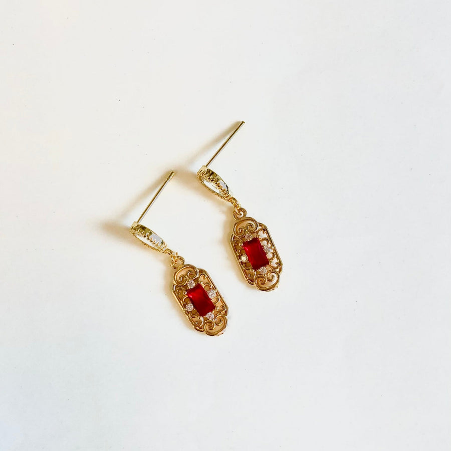 Notre paires de Boucles d'oreilles mariage oriental rouge Rubis et doré