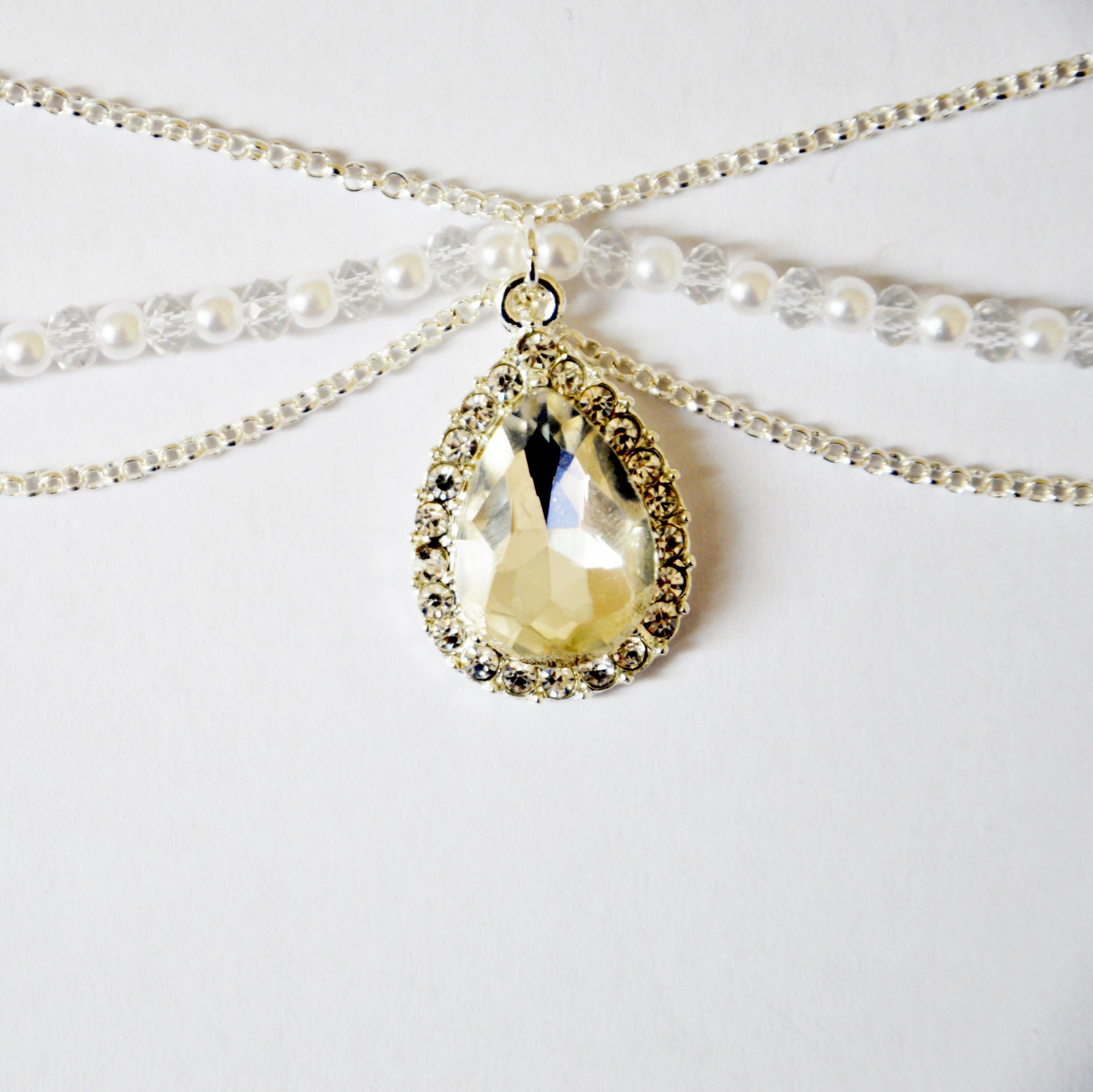 Bijou de front mariage oriental argenté et perlé Le Classichic version strass - Le Temps d'une Walima