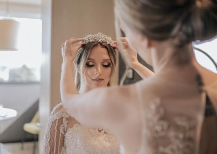 Couronne en strass mariage oriental 