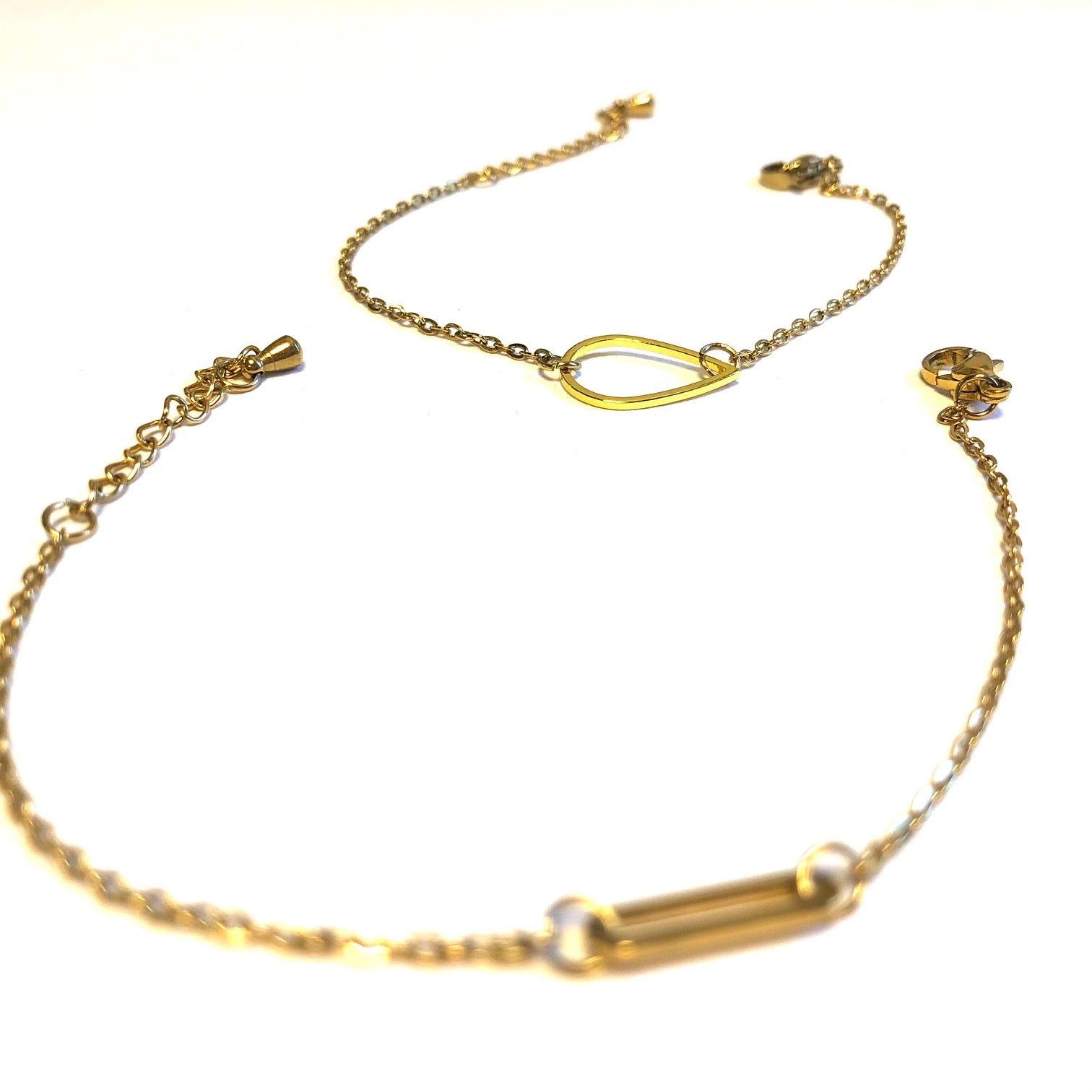 Bracelet Anneau Minimaliste doré en acier inoxydable collection Zina - Le Temps d'une Walima
