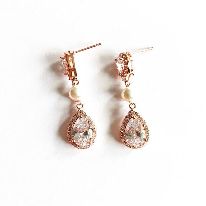 Boucles d'oreilles de mariage zircon et perles les précieuses