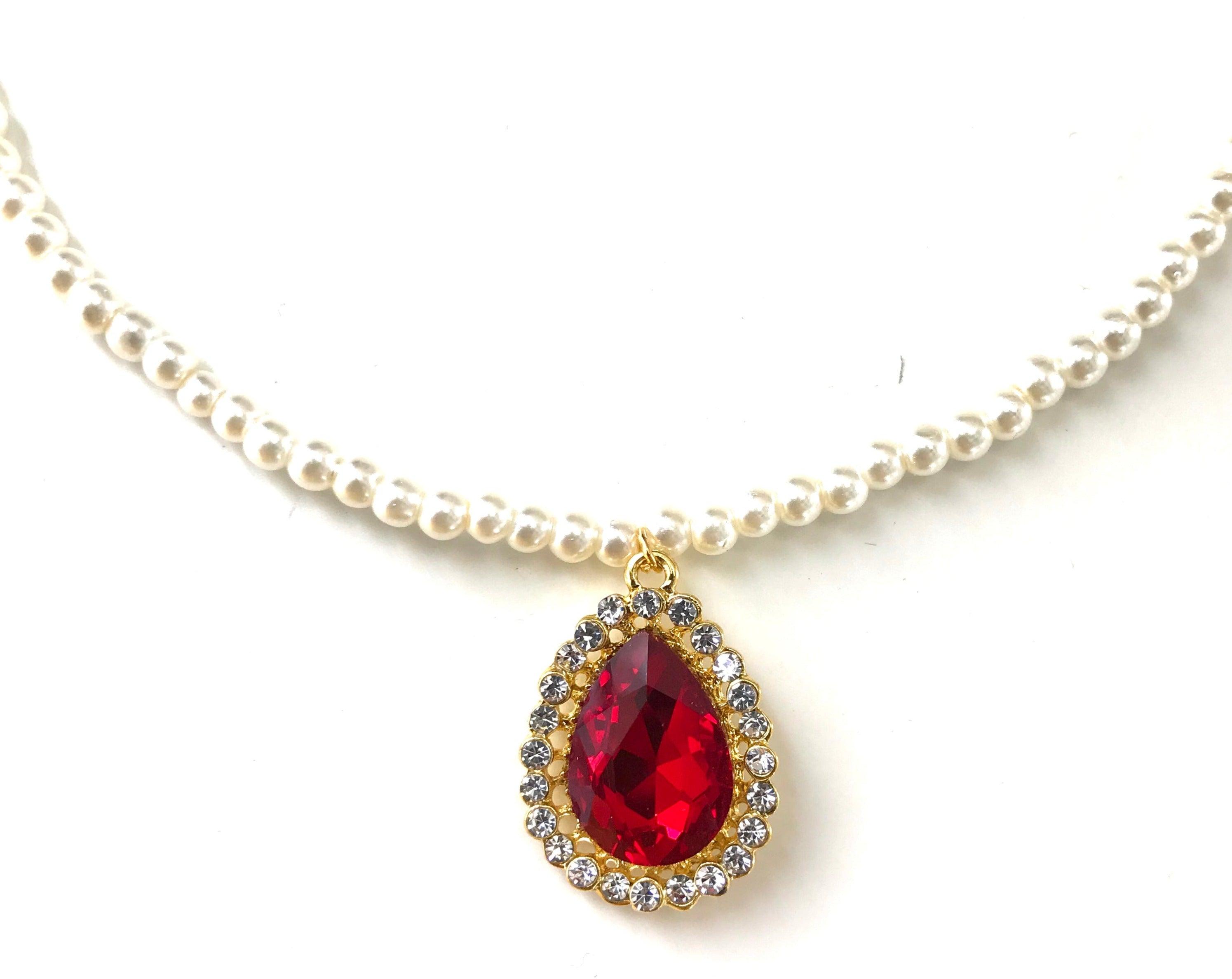Collier de mariage  en perles et pendentif goutte Précieuse