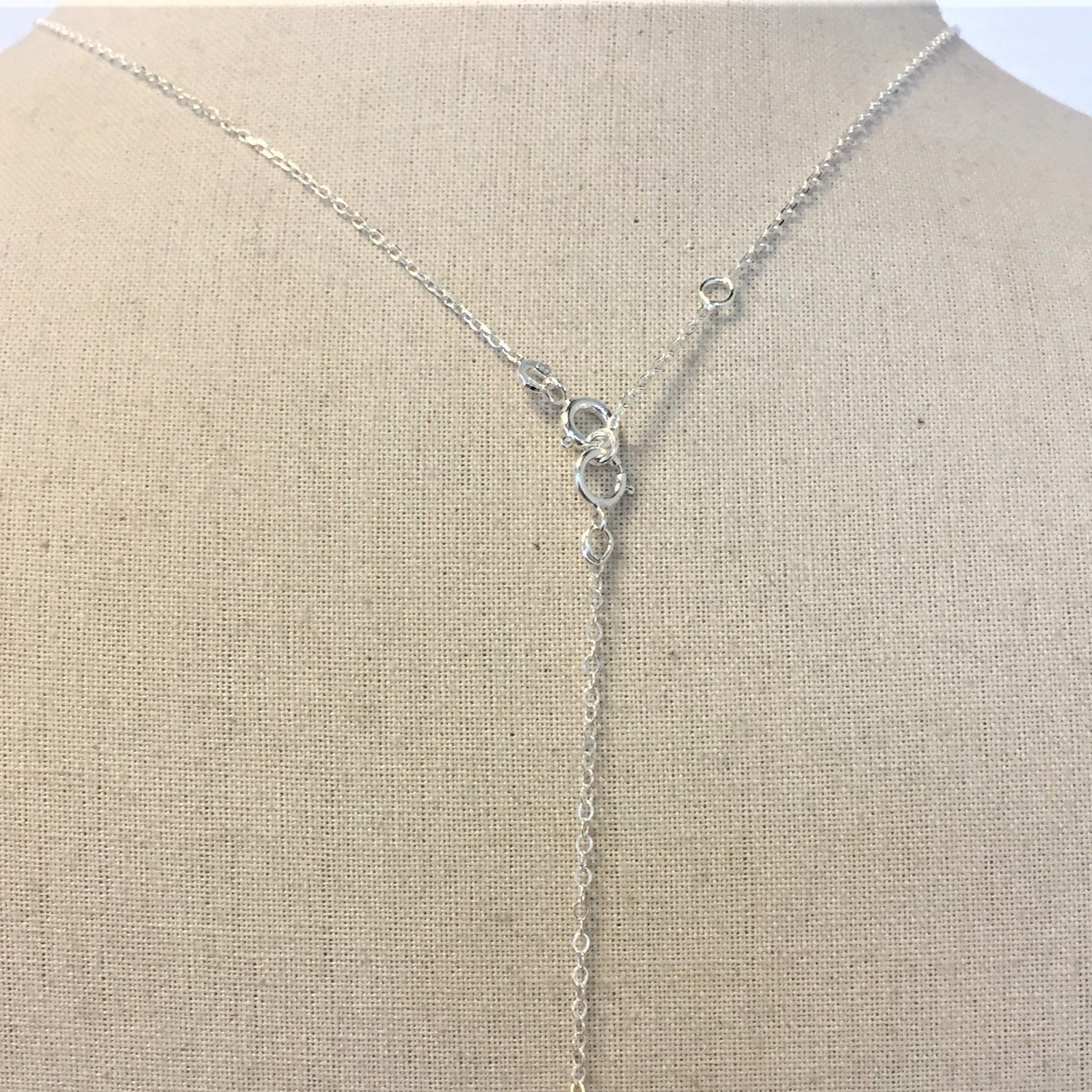 Collier de dos mariage