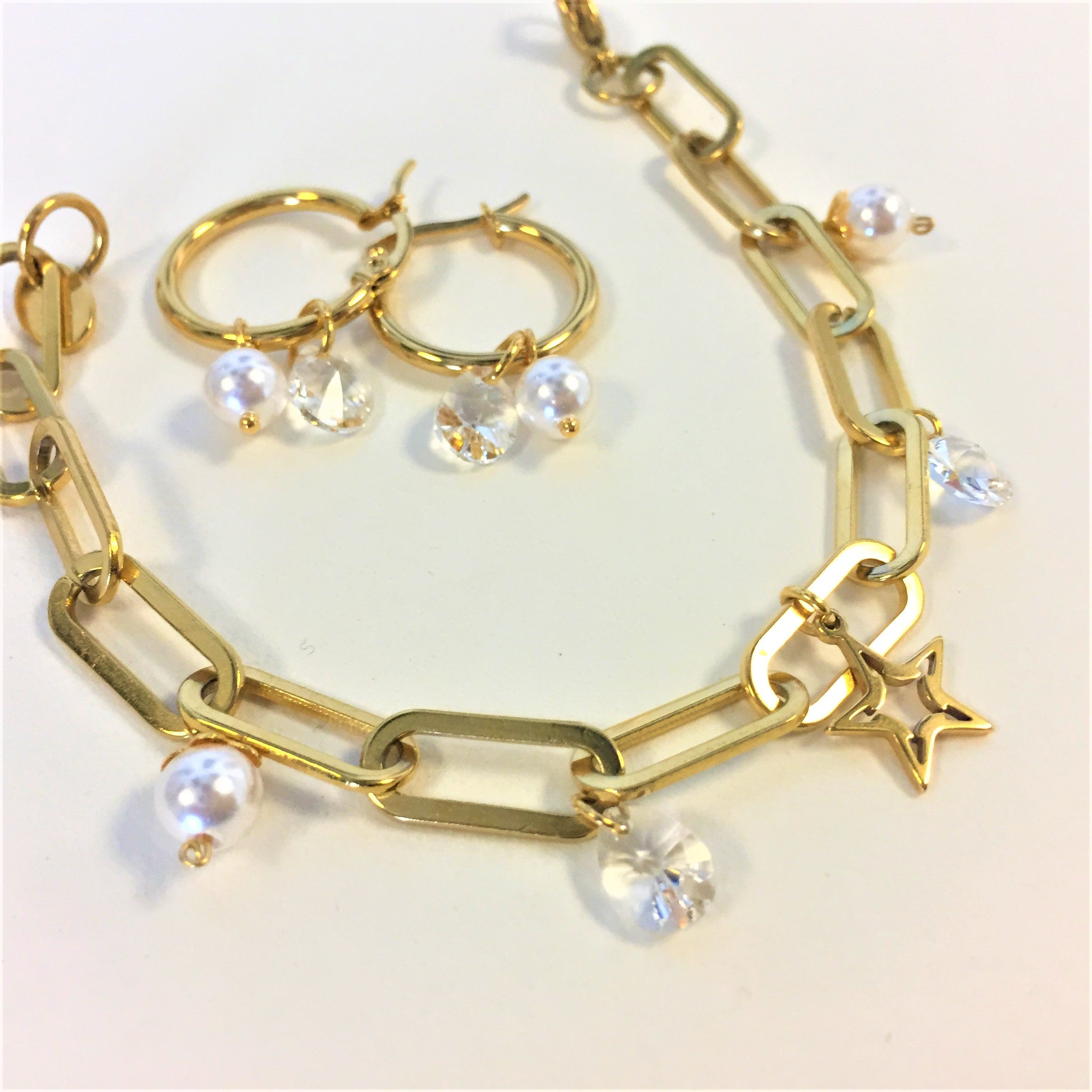 Gourmette dorée en acier inoxydable perles nacrées et cristaux Swarovski ® - Le Temps d'une Walima
